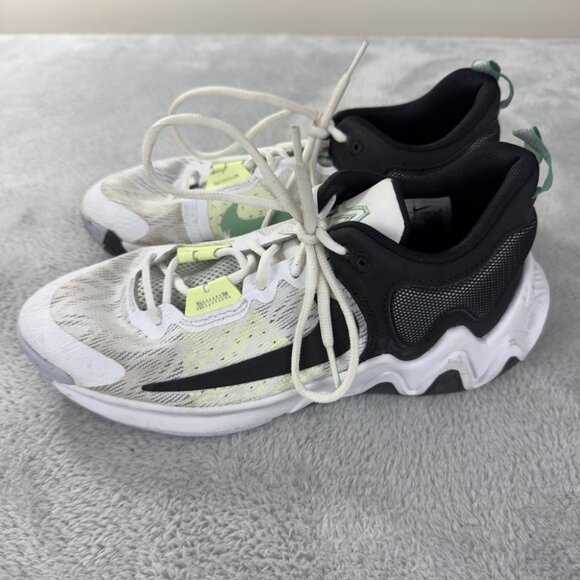 Nike Giannis Immortality 2 GS White Barely Volt Boys Size 7Y US - Picture 9 of 14